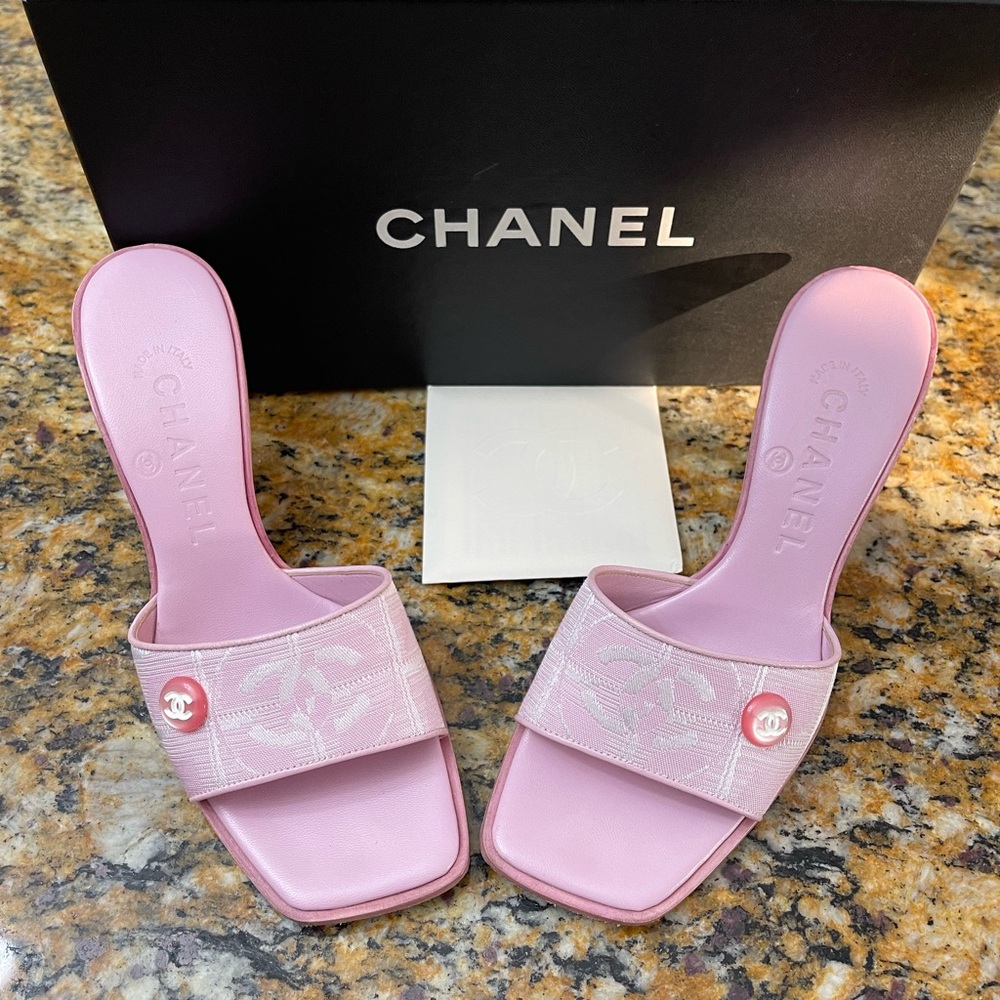 Rare Vintage Chanel Pink Mules sz36 6US